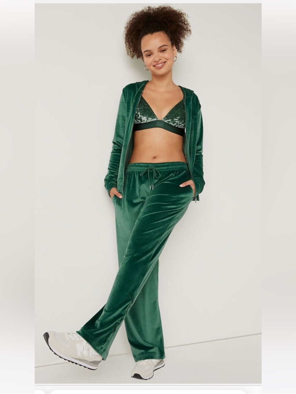 NWT Victoria’s Secret Pink Wide Leg Embroidered Logo Velour Track Pant Green M